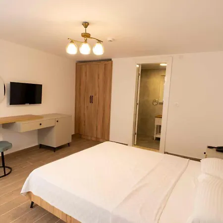 Icarus Alaçatı Hotel